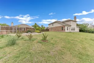 1020 Breeders Cup Dr, Fort Worth, TX 76179 - Photo 36