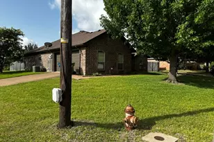 600 Durango Cir, Hewitt, TX 76643 - Photo 4