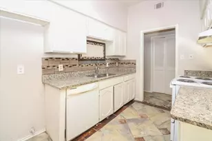 5706 Guildwood Dr, Arlington, TX 76017 - Photo 10