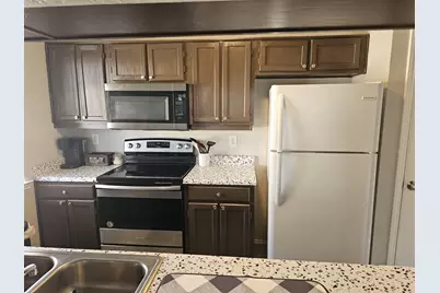 1728 Crest Point Drive, Arlington, TX 76012 - Photo 4