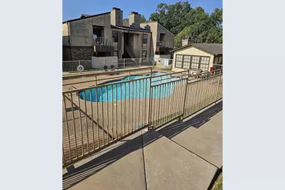 1728 Crest Point Drive, Arlington, TX 76012 - Photo 10