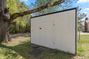 613 Graham St, Mineola, TX 75773 - Photo 36