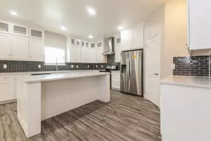 4030 Vineyard Dr, Dallas, TX 75212 - Photo 6