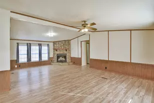 4040 Dillard Ct, Joshua, TX 76058 - Photo 6