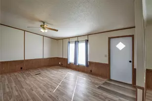 4040 Dillard Ct, Joshua, TX 76058 - Photo 4