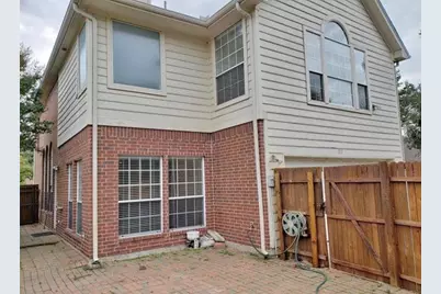 211 Moss Hill Road, Irving, TX 75063 - Photo 10