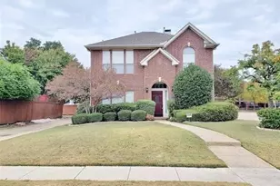 211 Moss Hill Rd, Irving, TX 75063 - Photo 2
