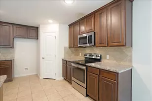 1321 Crestview Dr, Denison, TX 75020 - Photo 10