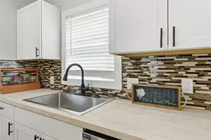 1209 S Maxey St, Sherman, TX 75090 - Photo 12