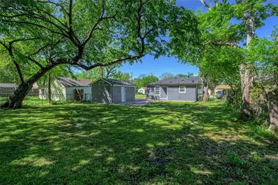 1209 S Maxey Street, Sherman, TX 75090 - Photo 28