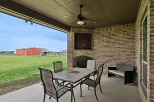 1020 Jesse James Ln, Springtown, TX 76082 - Photo 32