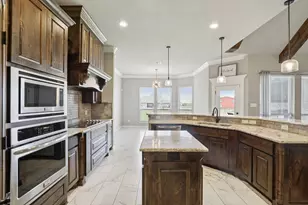 1020 Jesse James Ln, Springtown, TX 76082 - Photo 2