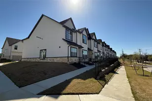 349 Mule Deer Dr, Frisco, TX 75068 - Photo 2