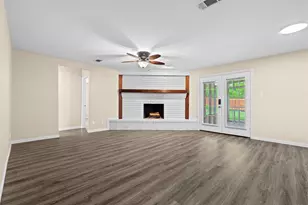 839 Yellowstone Dr, Grapevine, TX 76051 - Photo 6