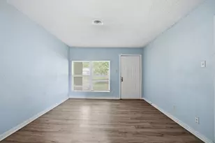 7917 Woodshire Dr, Dallas, TX 75232 - Photo 4