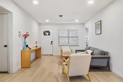 416 Simmons, Hurst, TX 76053 - Photo 10