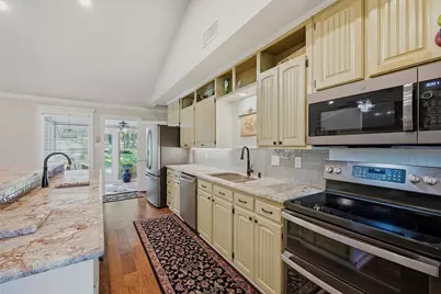 301 Kiowa Drive E, Lake Kiowa, TX 76240 - Photo 14