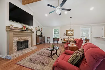 301 Kiowa Drive E, Lake Kiowa, TX 76240 - Photo 8