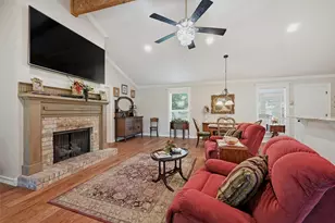 301 Kiowa Dr E, Lake Kiowa, TX 76240 - Photo 8