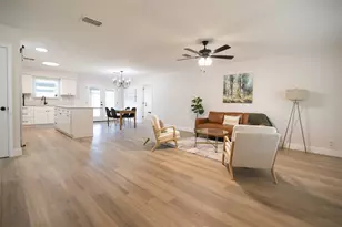 601 N Rosenstein St, Bells, TX 75414 - Photo 4