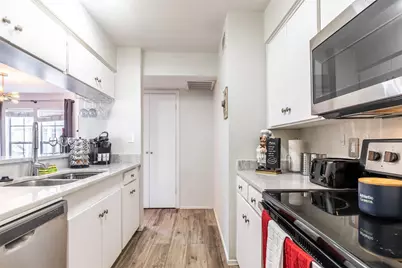 5881 Preston View Boulevard #215, Dallas, TX 75240 - Photo 8