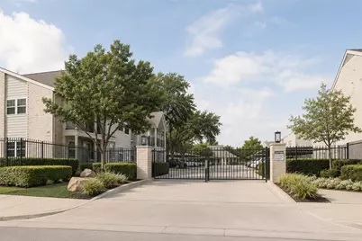 5881 Preston View Boulevard #215, Dallas, TX 75240 - Photo 2