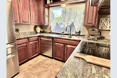 1605 Winchester Way, Bedford, TX 76022 - Photo 10