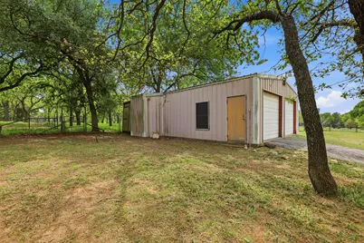 8076 County Road 1202, Cleburne, TX 76031 - Photo 36