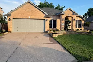 2204 Windcastle Dr, Mansfield, TX 76063 - Photo 2