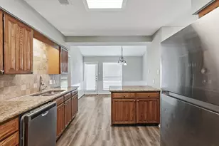 5353 Lynda Ct, North Richland Hills, TX 76180 - Photo 6