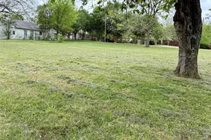 1304 Trout Rd, Hutchins, TX 75141 - Photo 4