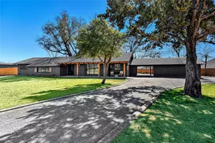 1612 W Washington St, Sherman, TX 75092 - Photo 2