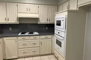 2705 Cummings Dr, Bedford, TX 76021 - Photo 8