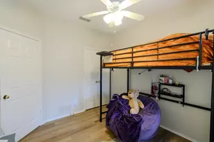 2521 Fairmont Dr, Grand Prairie, TX 75052 - Photo 24