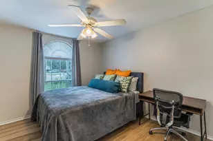 2521 Fairmont Dr, Grand Prairie, TX 75052 - Photo 18