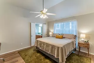 2521 Fairmont Dr, Grand Prairie, TX 75052 - Photo 12