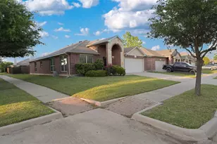 3124 Stonecrop Trail, Denton, TX 76226 - Photo 2