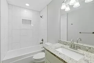 318 E Munson St, Denison, TX 75021 - Photo 16