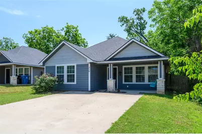 318 E Munson Street, Denison, TX 75021 - Photo 2