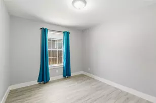 318 E Munson St, Denison, TX 75021 - Photo 16