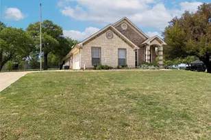 416 Fossil Rock Dr, Azle, TX 76020 - Photo 6