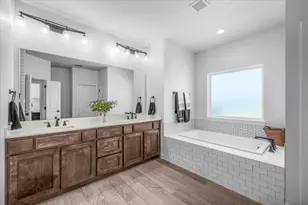 108 Stafford Trl, Weatherford, TX 76088 - Photo 16