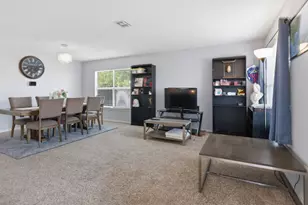 329 Beechwood Ln, Cedar Hill, TX 75104 - Photo 4