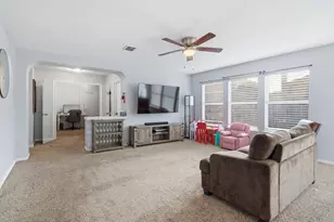 329 Beechwood Ln, Cedar Hill, TX 75104 - Photo 10