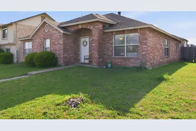 329 Beechwood Lane, Cedar Hill, TX 75104 - Photo 2