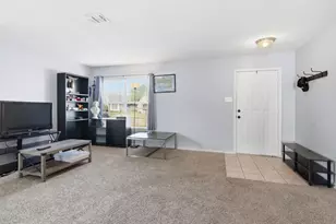 329 Beechwood Ln, Cedar Hill, TX 75104 - Photo 8