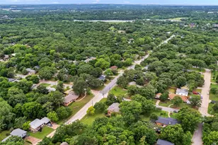 930 S Maurice Ave, Denison, TX 75020 - Photo 14