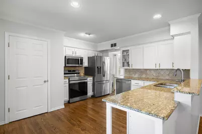 10146 Shadyview Drive, Dallas, TX 75238 - Photo 12