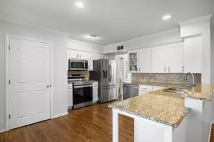 10146 Shadyview Dr, Dallas, TX 75238 - Photo 12