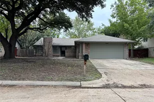 2514 Livingston Ln, Grand Prairie, TX 75052 - Photo 1